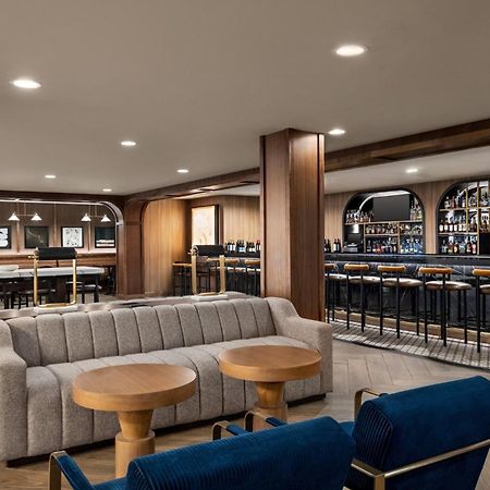 Crowne Plaza Louisville Airport Expo Ctr By Ihg Exteriör bild
