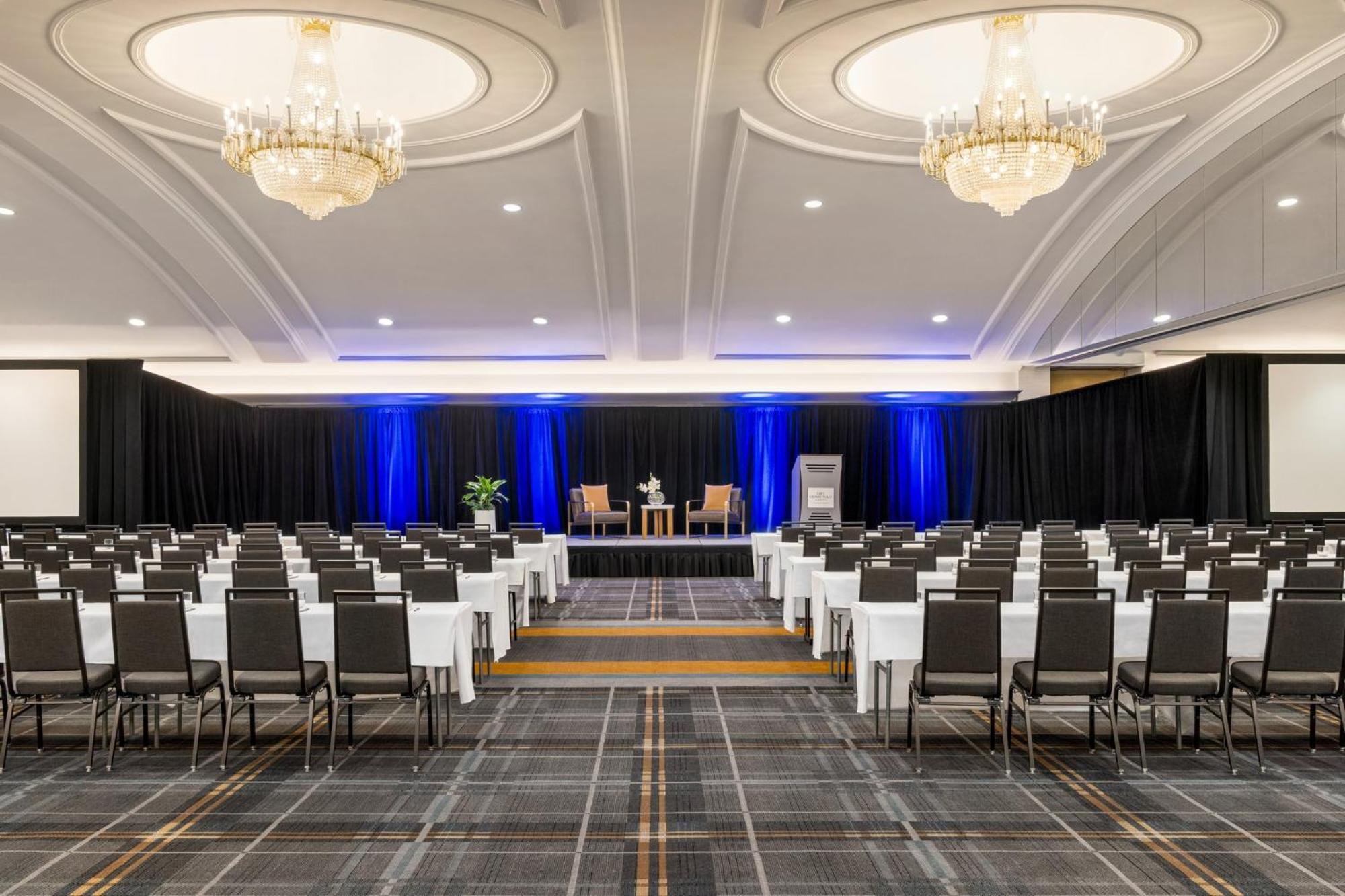 Crowne Plaza Louisville Airport Expo Ctr By Ihg Exteriör bild