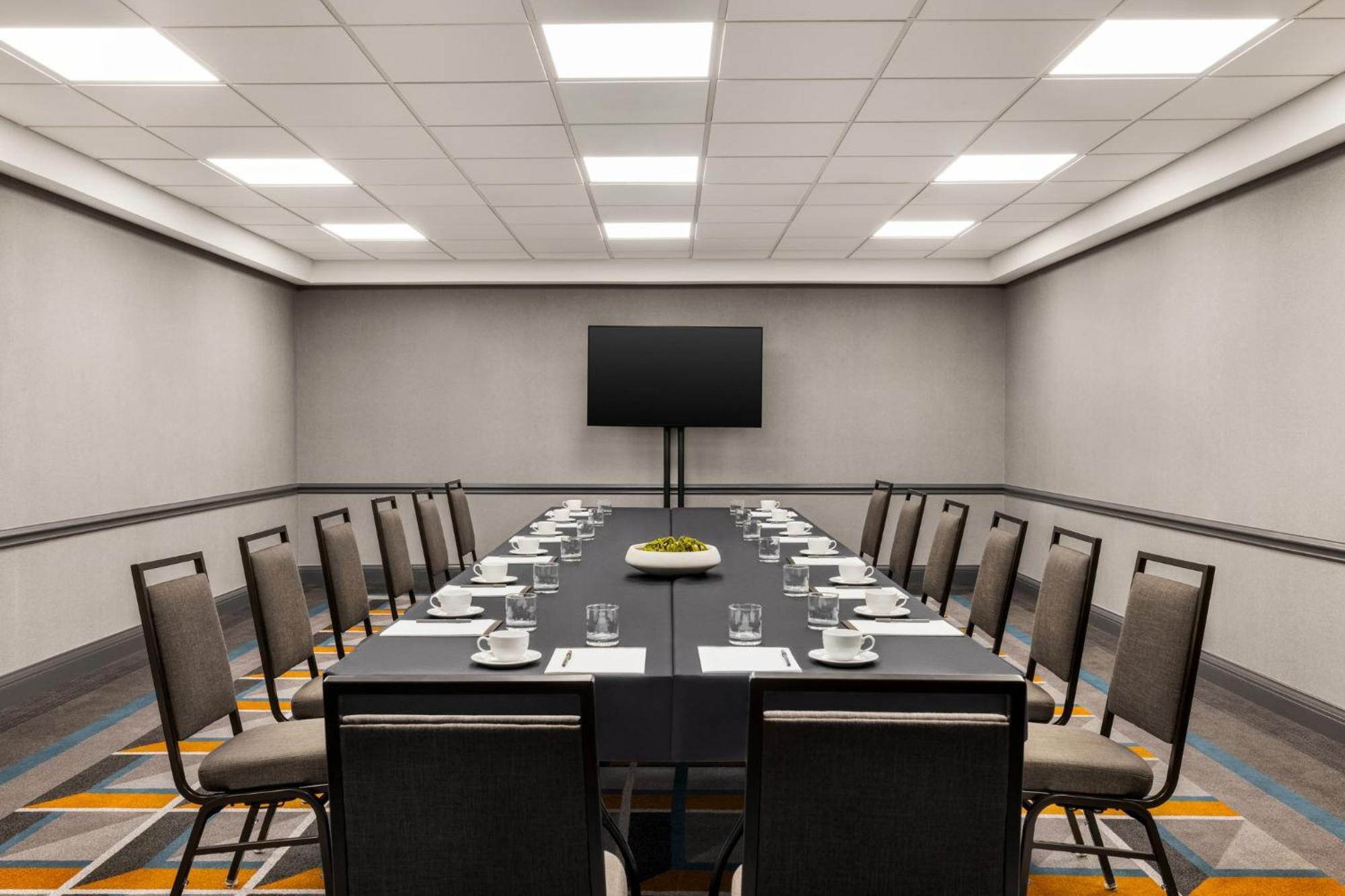 Crowne Plaza Louisville Airport Expo Ctr By Ihg Exteriör bild