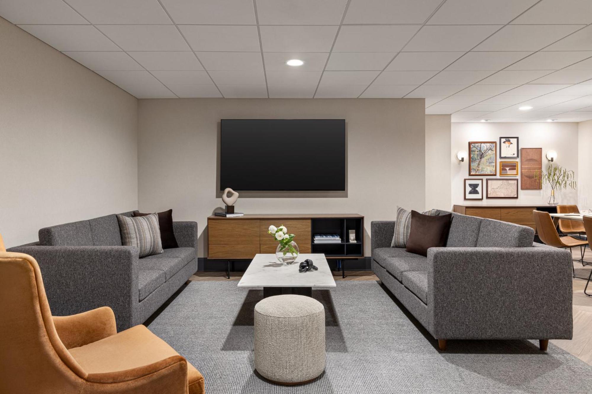 Crowne Plaza Louisville Airport Expo Ctr By Ihg Exteriör bild