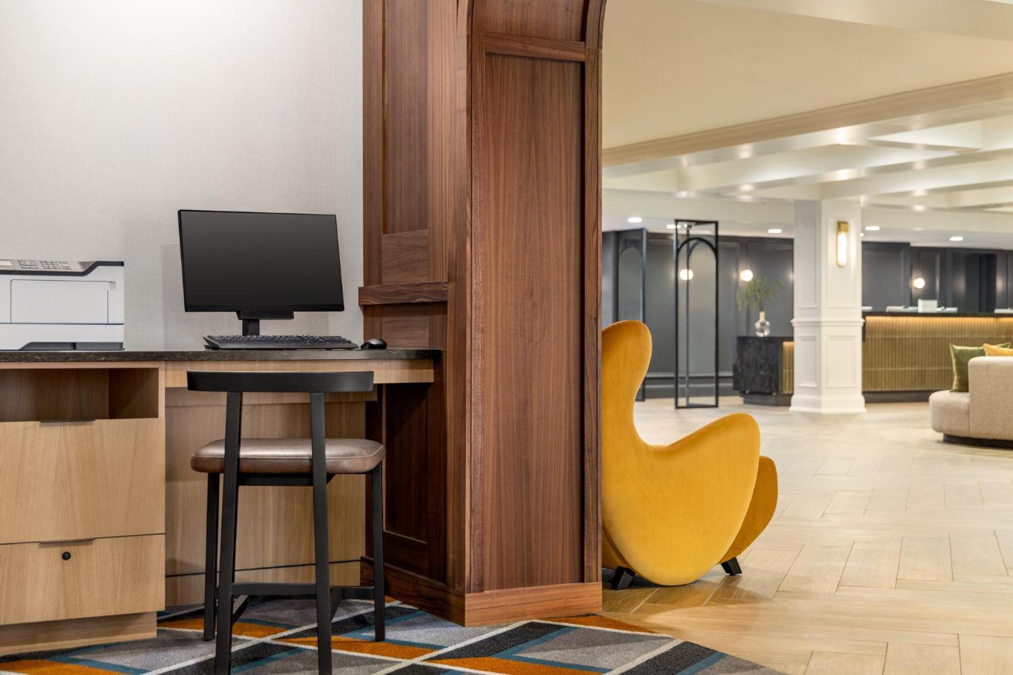 Crowne Plaza Louisville Airport Expo Ctr By Ihg Exteriör bild