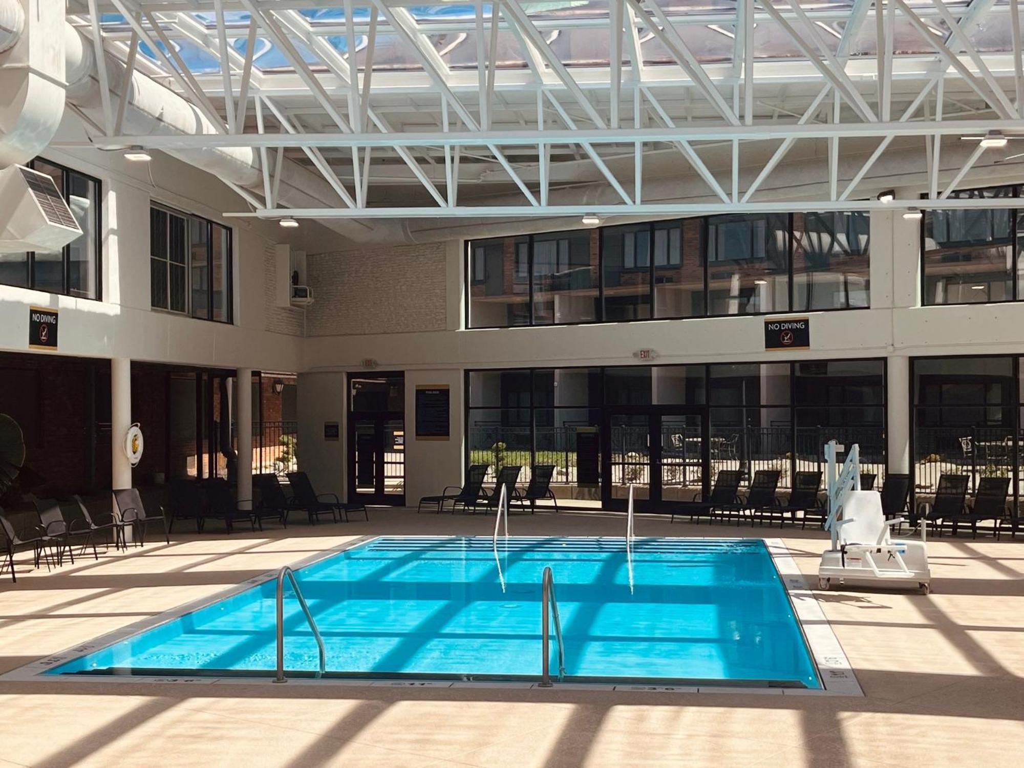 Crowne Plaza Louisville Airport Expo Ctr By Ihg Exteriör bild